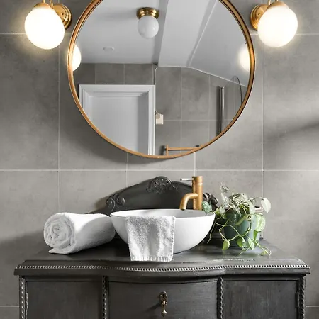 Historic Townhouse I With Rooftop & Free Parking Διαμέρισμα Μπέργκεν