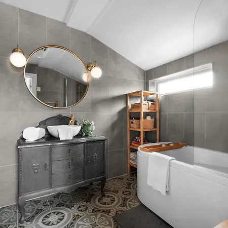 Historic Townhouse I With Rooftop & Free Parking * Bergen