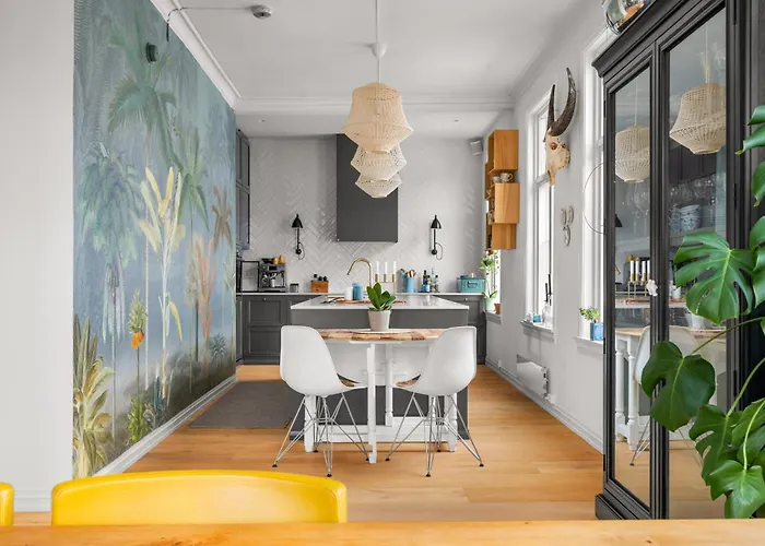 Historic Townhouse I With Rooftop & Free Parking