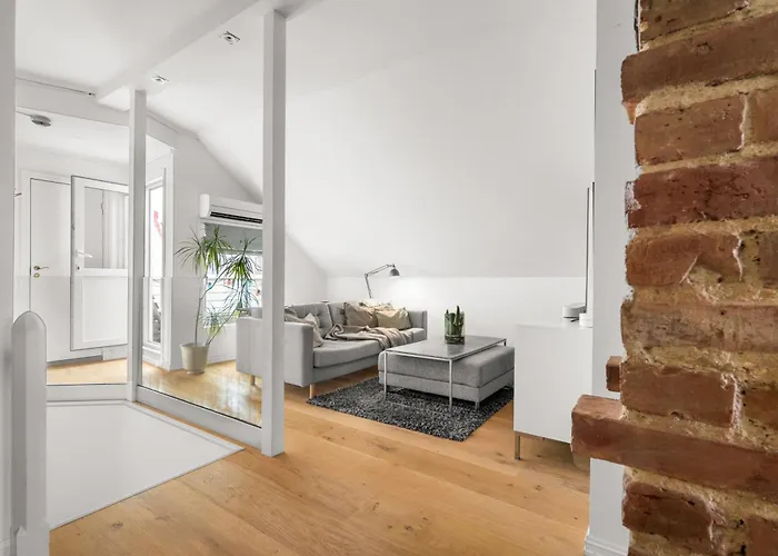 Historic Townhouse I With Rooftop & Free Parking Apartment *