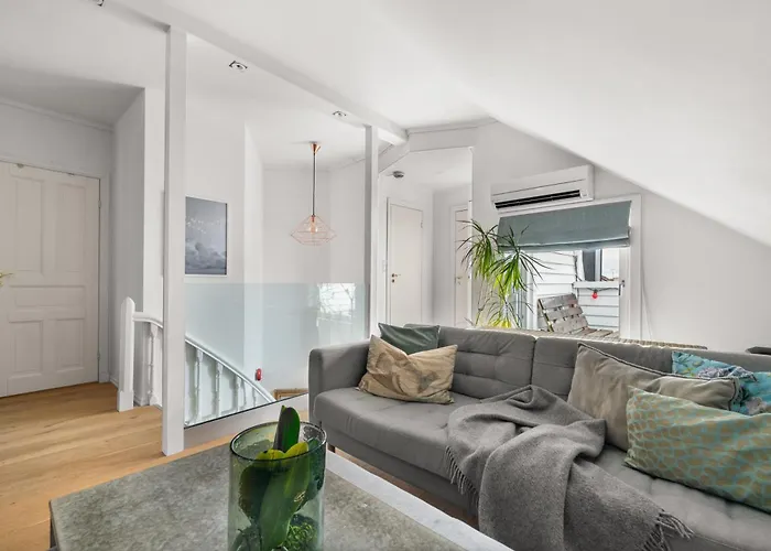 아파트 Historic Townhouse I With Rooftop & Free Parking *