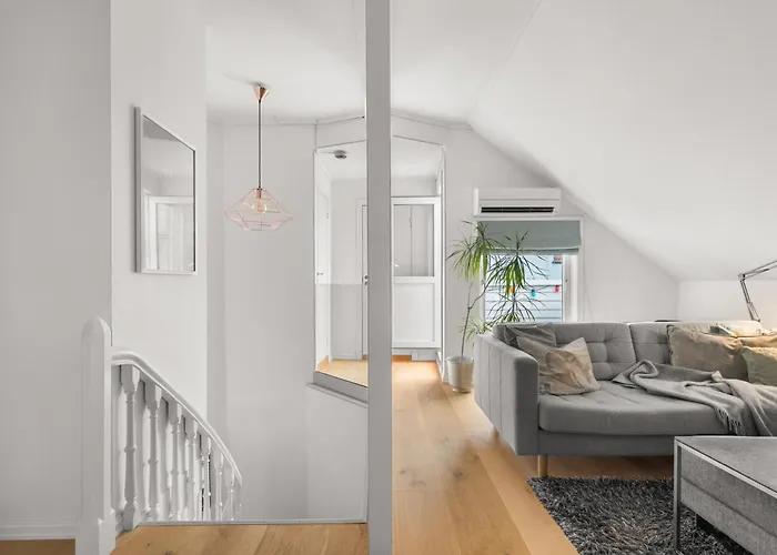 Lägenhet Historic Townhouse I With Rooftop & Free Parking