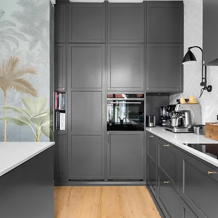 Leilighet Historic Townhouse I With Rooftop & Free Parking