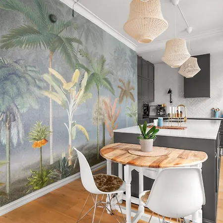 Historic Townhouse I With Rooftop & Free Parking